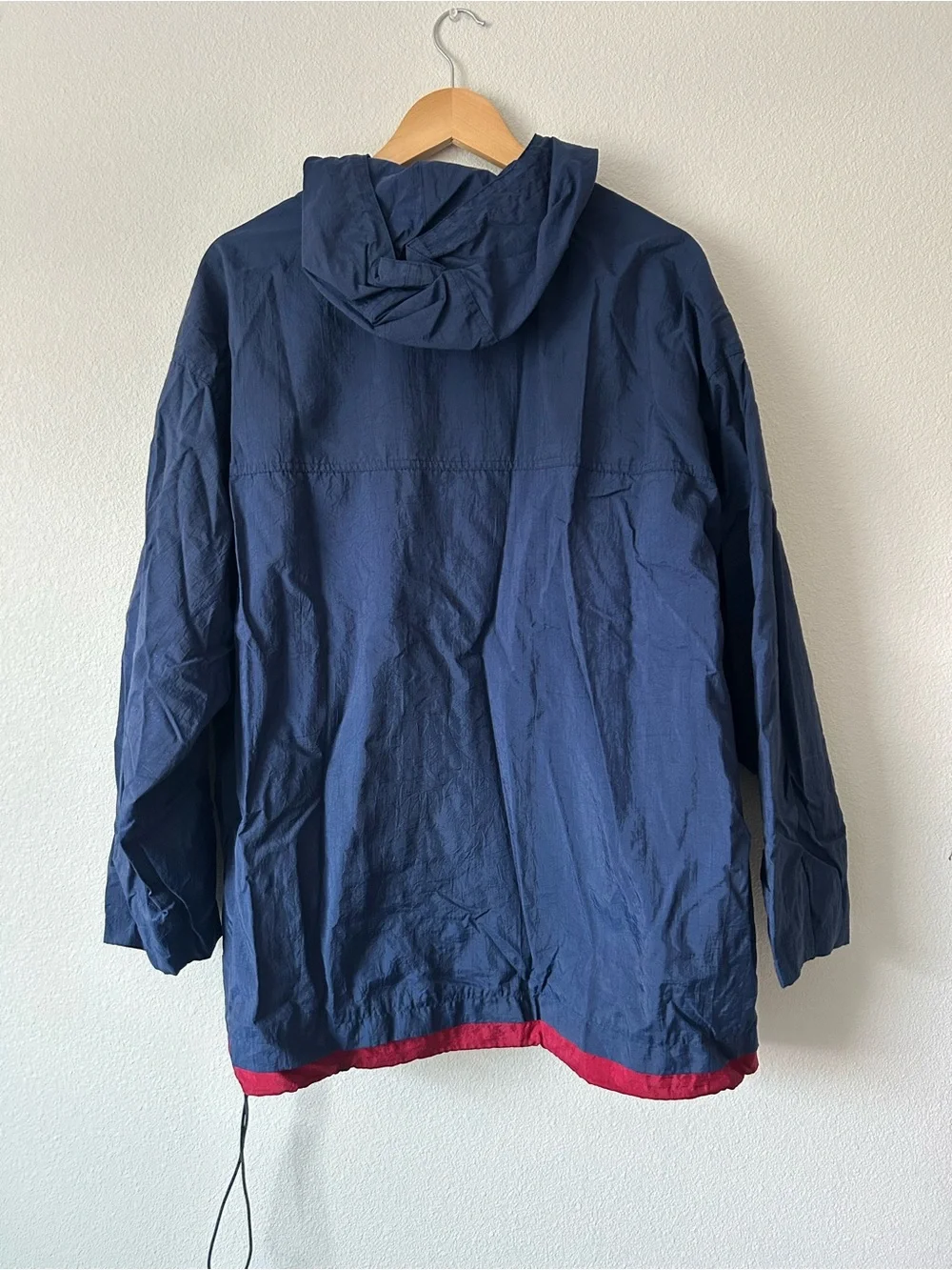 Nike adjustable hood